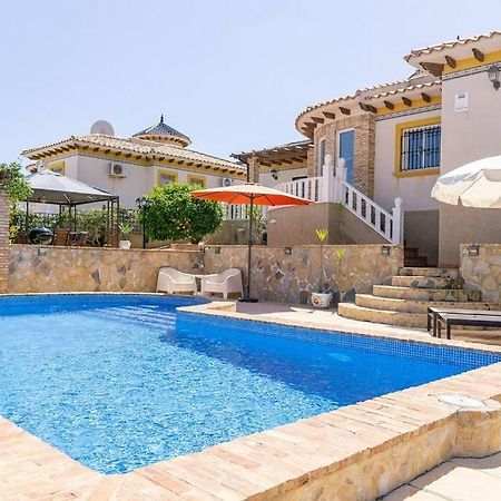 Casa Lilly-Rose, A Beautiful 3 Bedroom Detached Villa A Short Walk To The Villamartin Plaza & Golf Course 外观 照片