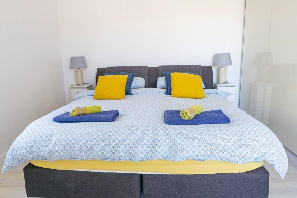 Casa Lilly-Rose, A Beautiful 3 Bedroom Detached Villa A Short Walk To The Villamartin Plaza & Golf Course 外观 照片